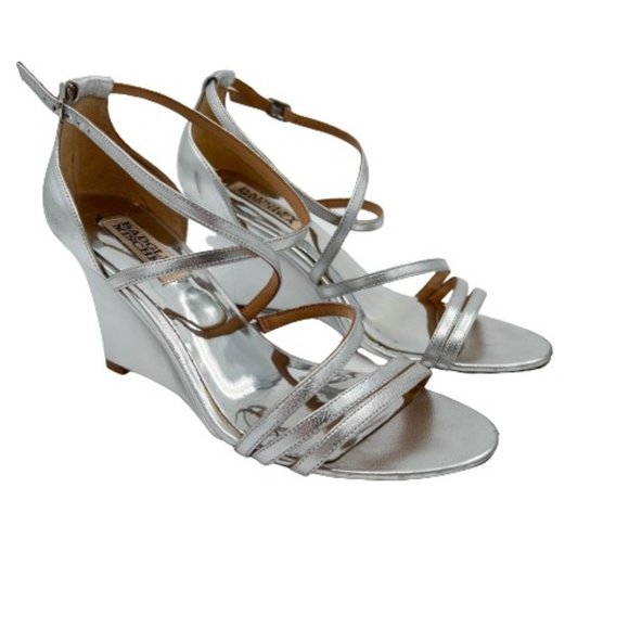 Badgley Mischka Bonanza Wedge Women's Strappy Sandal Metallic Silver Size 6.5 - Picture 1 of 11